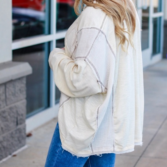 POL V-Neck Ribbed & Double Gauze Oversized Top - Picture 11 of 13